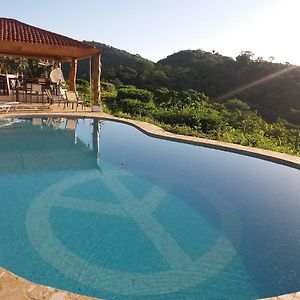 Hotel Peace & Lodge